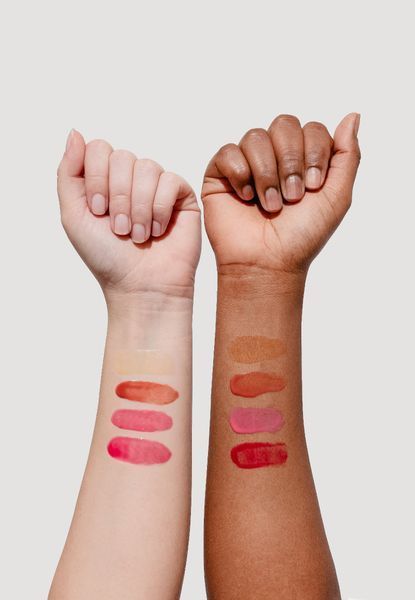 Бальзам для губ з SPF 50 кольору тераккота Transparent-Lab TINTED LIPGLOSS SPF - TERRACOTTA, 15 мл TL1020 фото