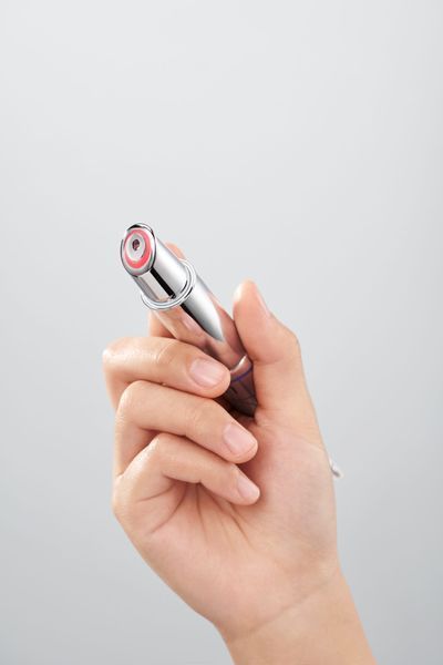 Крем для пружності шкіри навколо очей з LED EMS-аплікатором UIQ RejuBiome&trade; EX Lifting Eye Cream, 15 мл UIQ1012 фото