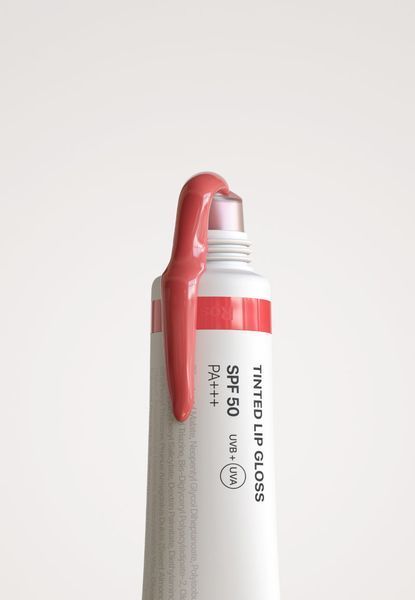 Бальзам для губ з SPF 50 кольору рожевий Transparent-Lab TINTED LIPGLOSS SPF - ROSE, 15 мл TL1022 фото