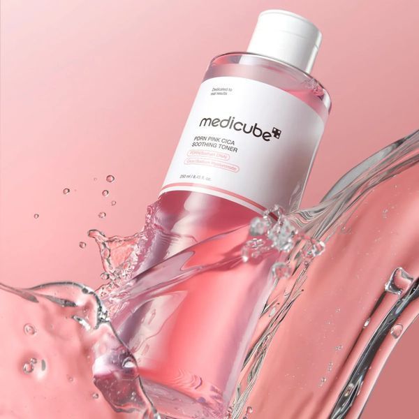 Заспокійливий тонер з полінуклеотидами та центелою Medicube PDRN Pink Cica Soothing Toner, 250 мл MC1013 фото
