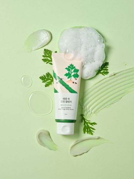 Заспокійлива очищуюча пінка з морським полином ROUND LAB MUGWORT Calming Cleanser 150 ml RL1020 фото