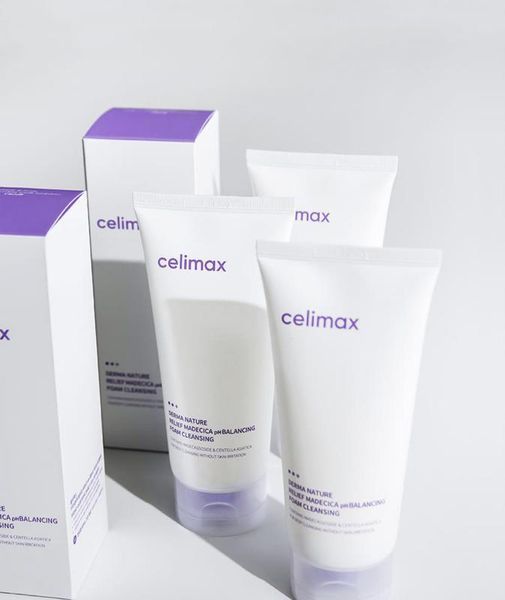 Делікатна пінка для вмивання Celimax Derma Nature Relief Madecica pH Balancing Foam Cleansing 150 ml CE1002 фото