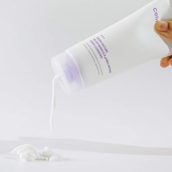 Делікатна пінка для вмивання Celimax Derma Nature Relief Madecica pH Balancing Foam Cleansing 150 ml CE1002 фото