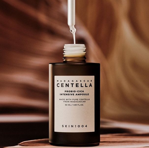 Відновлююча ампульна сироватка для обличчя з пробіотиками Skin 1004 Madagascar Centella Probio-Cica Intensive Ampoule 50ml SK1010 фото