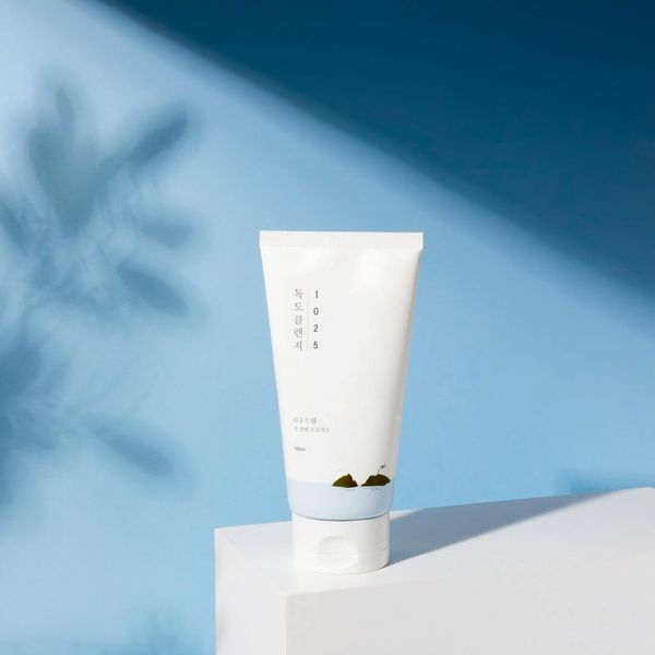 М`яка пінка для очищення шкіри ROUND LAB 1025 Dokdo Cleanser 150 ml RL1016 фото